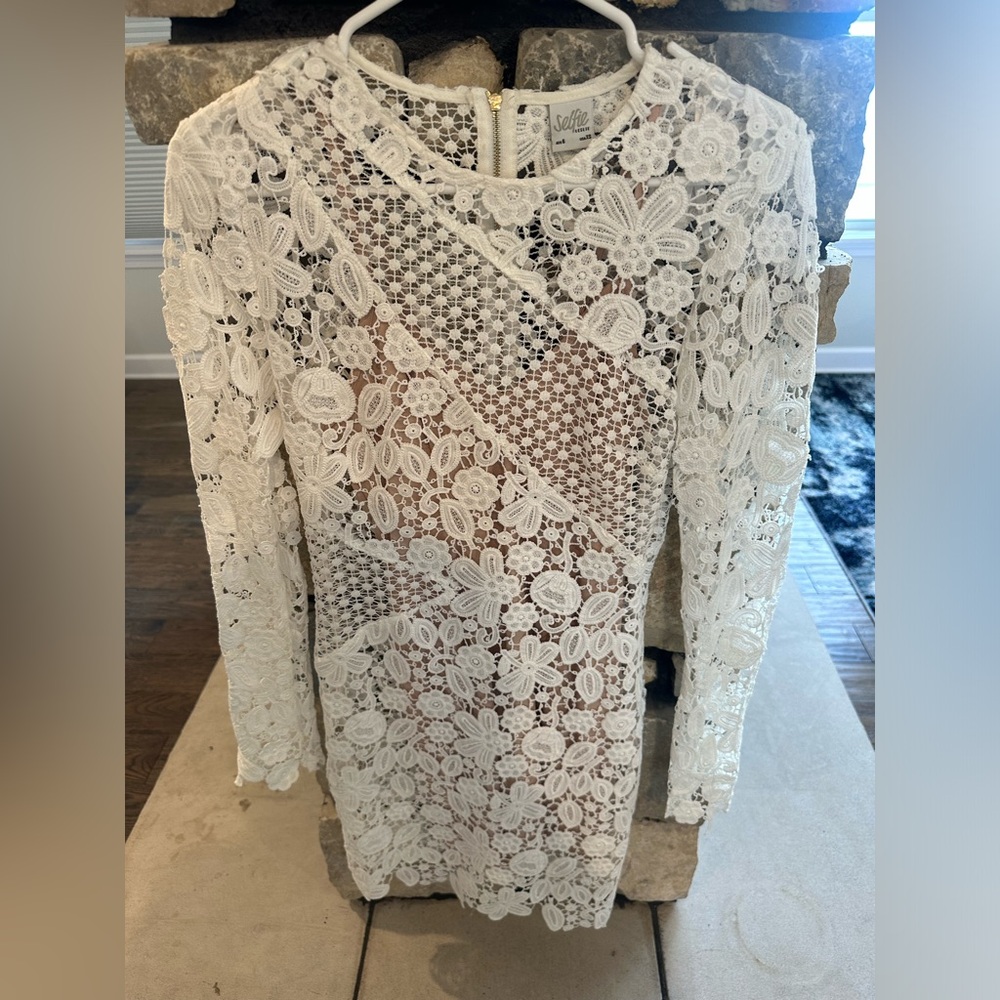 White lace dress